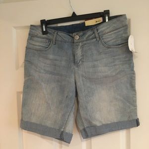 Ladies Bermuda Shorts